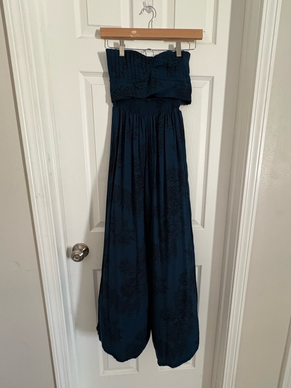 Kahulalea 2 piece- M Bandeau Top/ S Wide-Leg Pants in Dark Blue